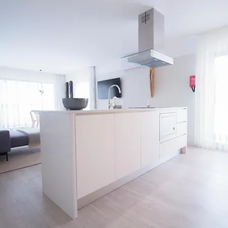 Art I דירה אבאירו